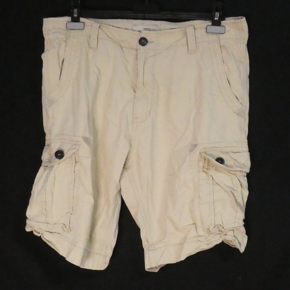 BLUENOTES - Classic Cargo - Knee Length | size 38 | Beige Cargo Shorts